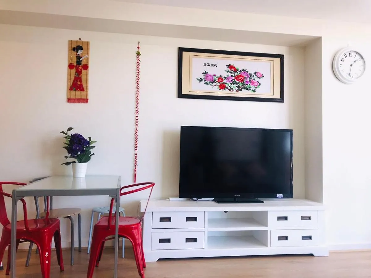 Adelaide Cbd 1 Bedroom Apt. Free Car Park&Swimming Pool &Wifi