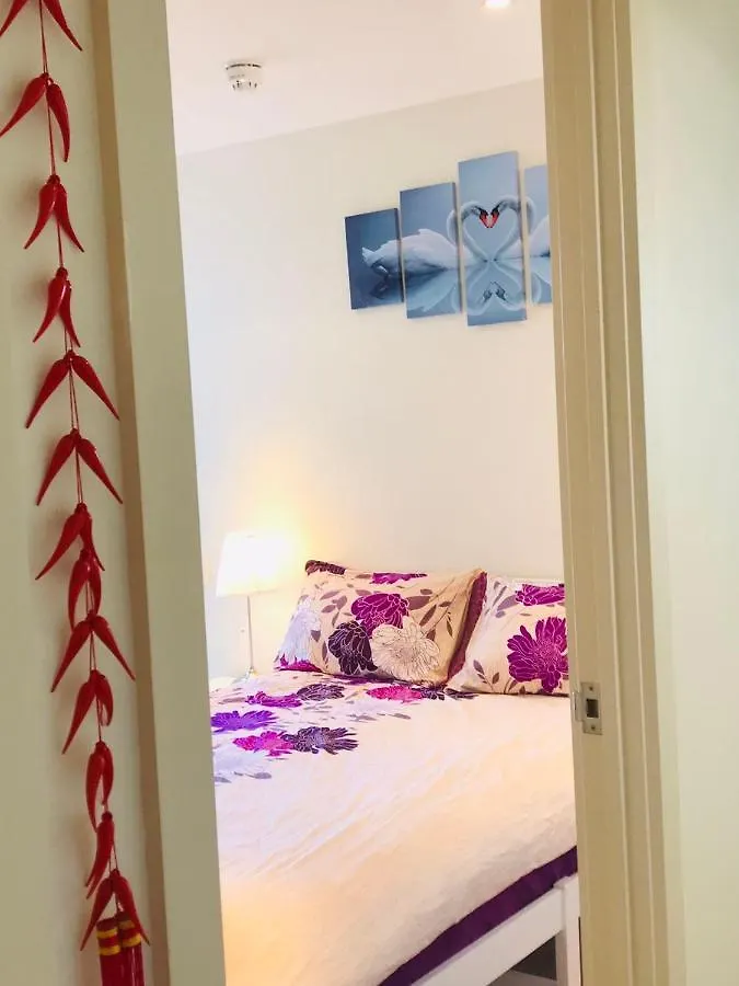 Adelaide Cbd 1 Bedroom Apt. Free Car Park&Swimming Pool &Wifi Apartment
