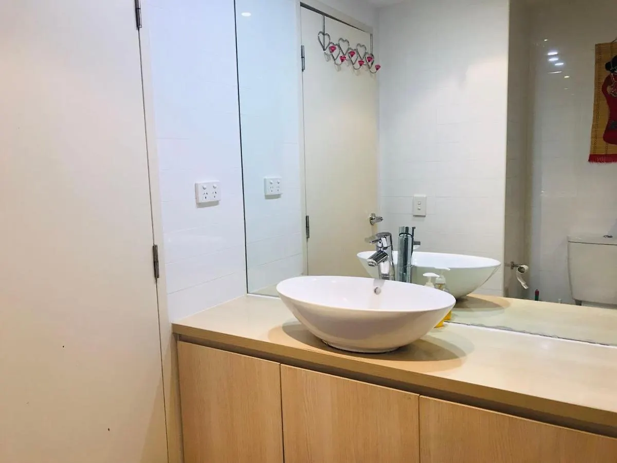 Adelaide Cbd 1 Bedroom Apt. Free Car Park&Swimming Pool &Wifi 0*,  Australia