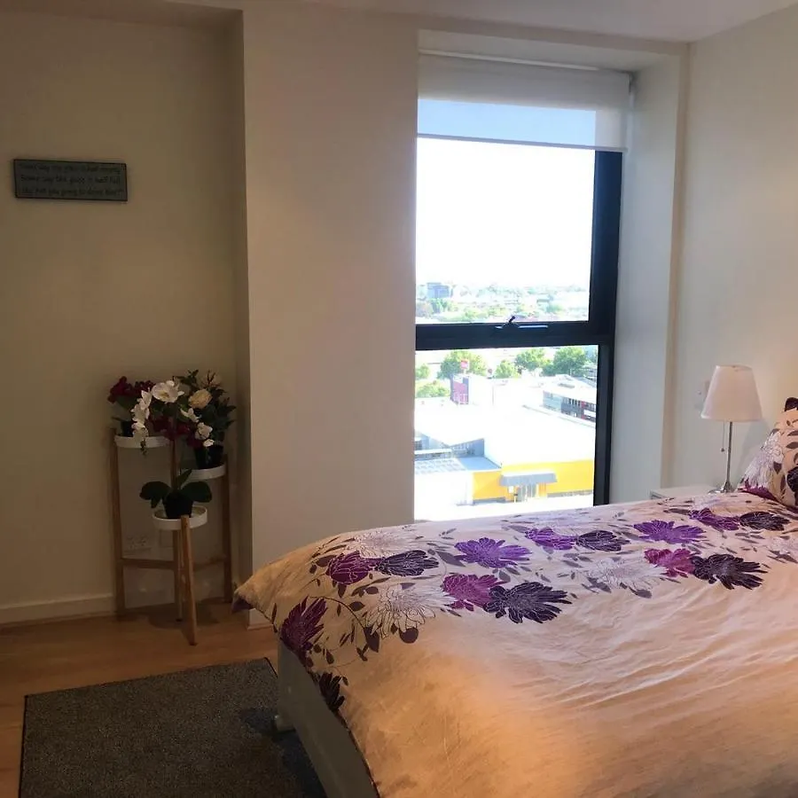 Adelaide Cbd 1 Bedroom Apt. Free Car Park&Swimming Pool &Wifi 0*,